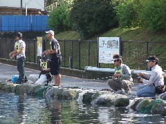 クリックすると大きな画像が開きます p07042102.jpg (237kb)