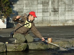 p08122001 205p.jpg (22821 �o�C�g)