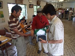 p08061401 150p.jpg (22073 �o�C�g)