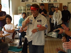 p08092701 366p.jpg (22250 �o�C�g)