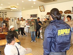 p08092701 160p.jpg (24708 �o�C�g)
